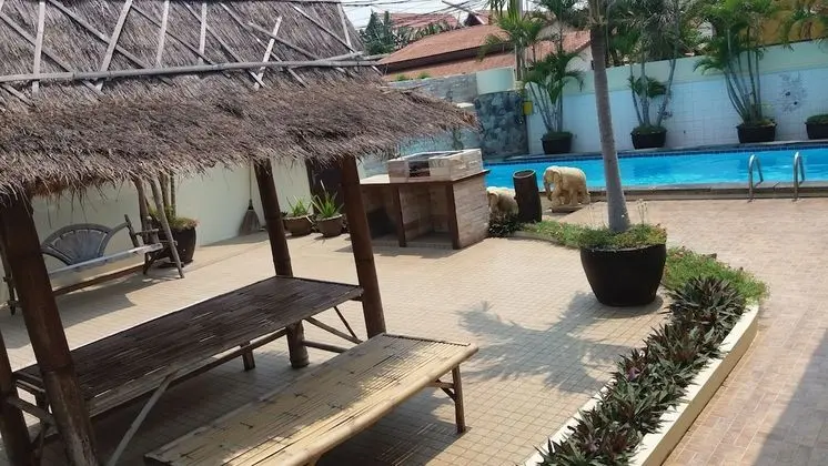 4 Bedrooms Private Pool Villa