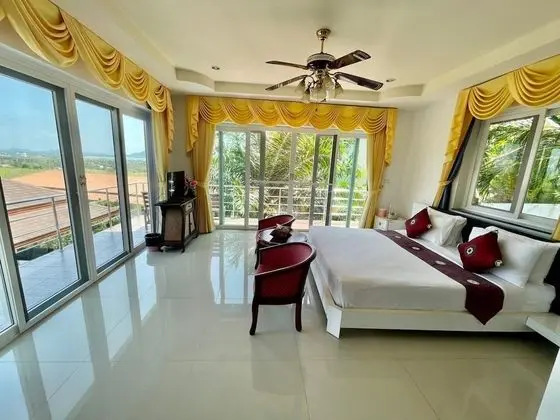 Seaview Deluxe