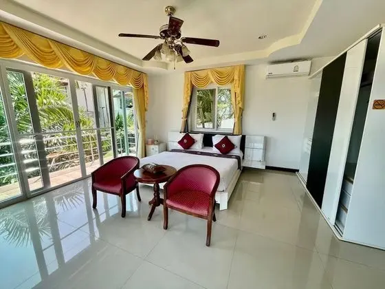 Seaview Deluxe