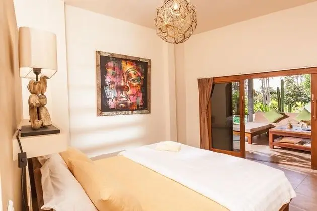 5 Bedroom Villa with Private Pool