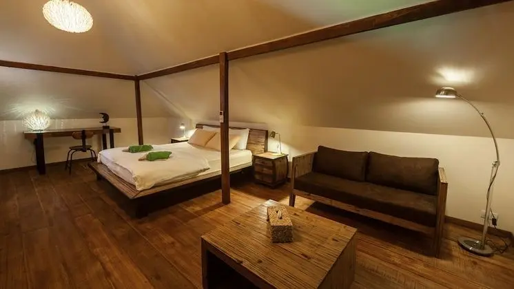 5 Bedroom Villa with Private Pool