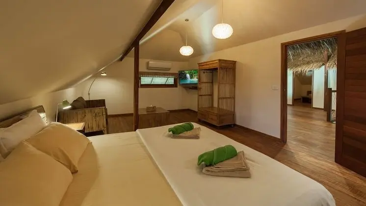 5 Bedroom Villa with Private Pool