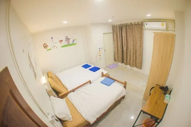 Standard Room (Hub)