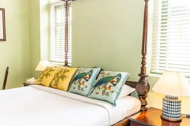 Deluxe Suite (TWO)