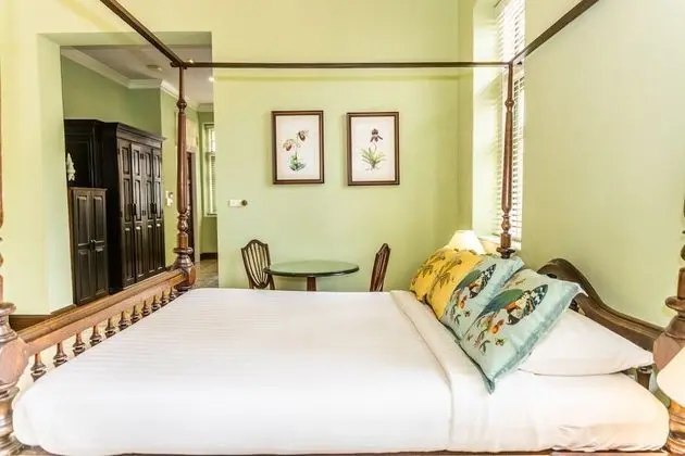 Deluxe Suite (TWO)