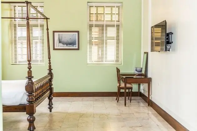 Deluxe Suite (TWO)
