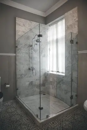 Deluxe Twin Room with Bathtub (FOUR)