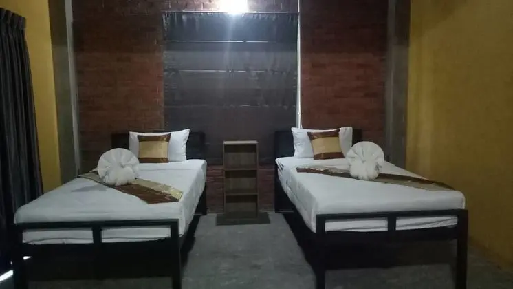 Standard Twin Room with Sofa Bed