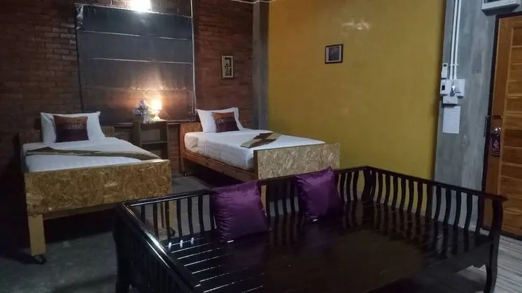 Standard Twin Room with Sofa Bed