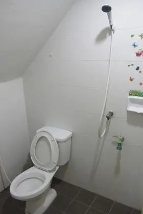 Standard Dört Kişilik Oda, 1 Yatak Odası, Sigara İçilmez, Zemin Kat