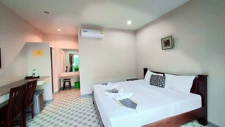 Superior Double or Twin Garden view