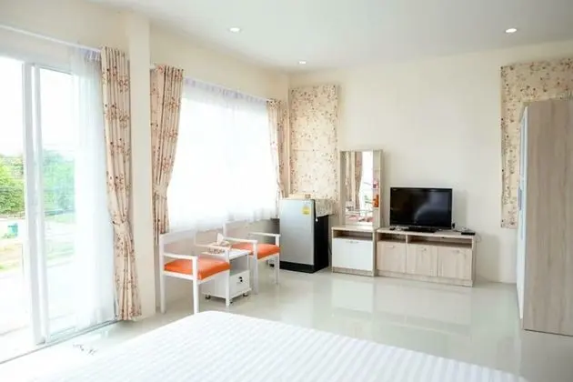 Three Bedrooms House