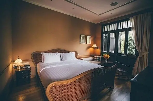 Superior Room with Front Balcony