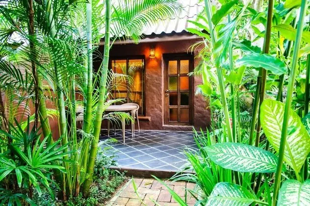 Deluxe Tek Büyük veya İki Ayrı Yataklı Oda, 1 En Büyük (King) Boy Yatak, Bahçeli