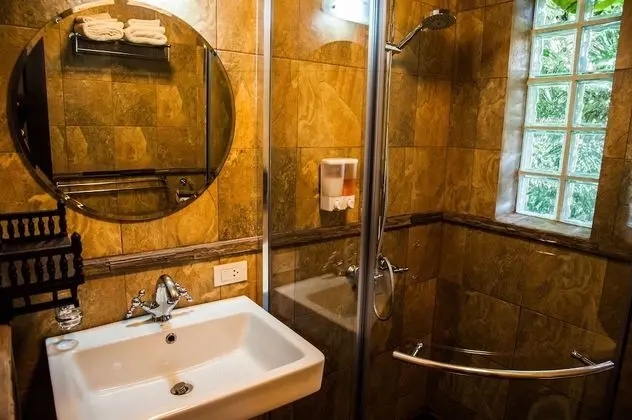 Deluxe Tek Büyük veya İki Ayrı Yataklı Oda, 1 En Büyük (King) Boy Yatak, Bahçeli