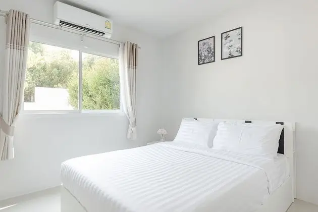 Villa, 3 Yatak Odası, Havuz Kenarı