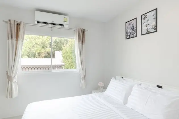 Villa, 3 Yatak Odası, Havuz Kenarı