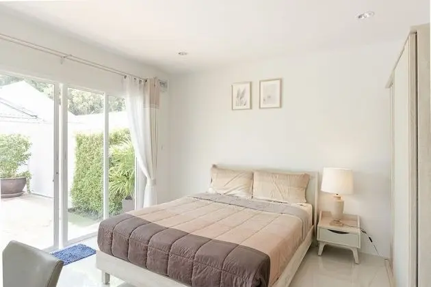 Villa, 3 Yatak Odası, Havuz Kenarı