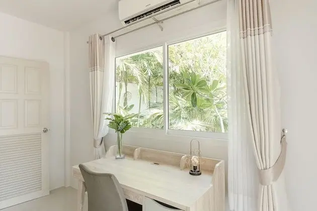 Villa, 3 Yatak Odası, Havuz Kenarı