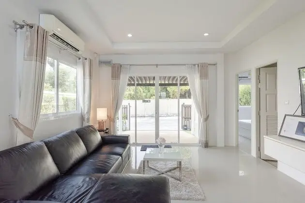 Villa, 3 Yatak Odası, Havuz Kenarı