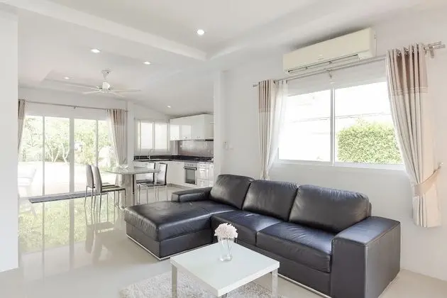 Villa, 3 Yatak Odası, Havuz Kenarı