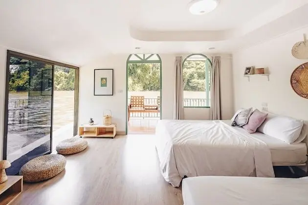 Floating Raft Quadruple Room