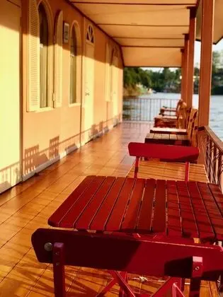 Floating Raft Quadruple Room