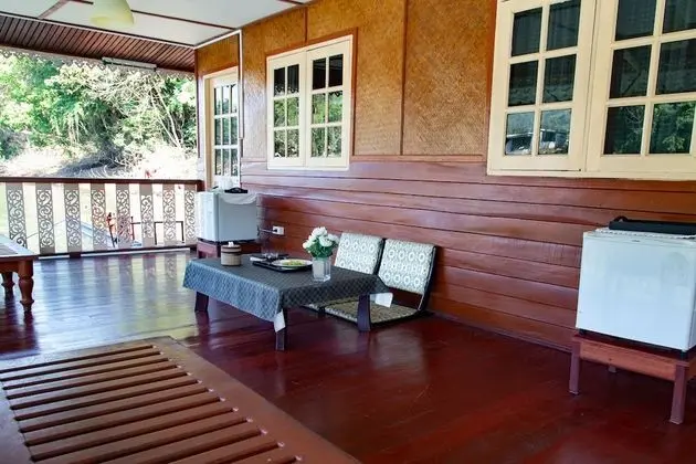 Floating Raft Triple Room