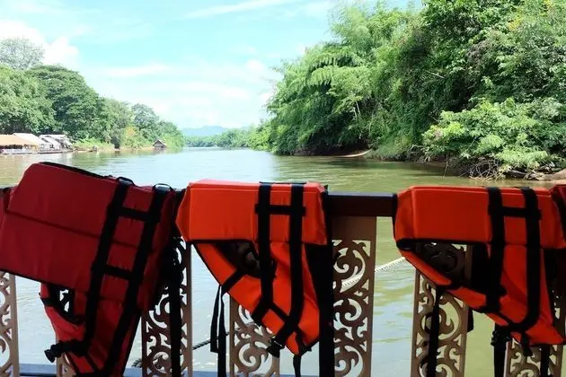 Floating Raft Triple Room