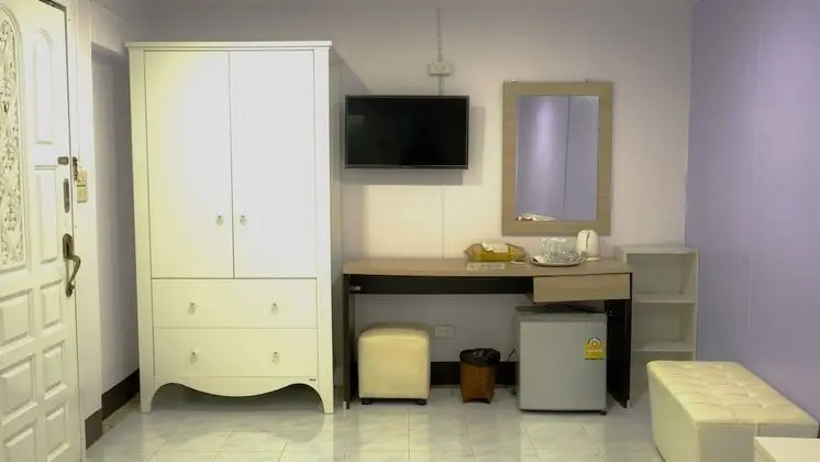 Superior Room (Private Bathroom)