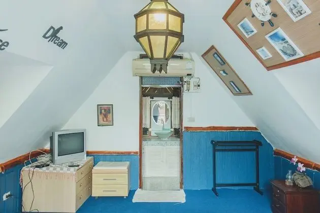 Standard Double Room (Private Bathroom)