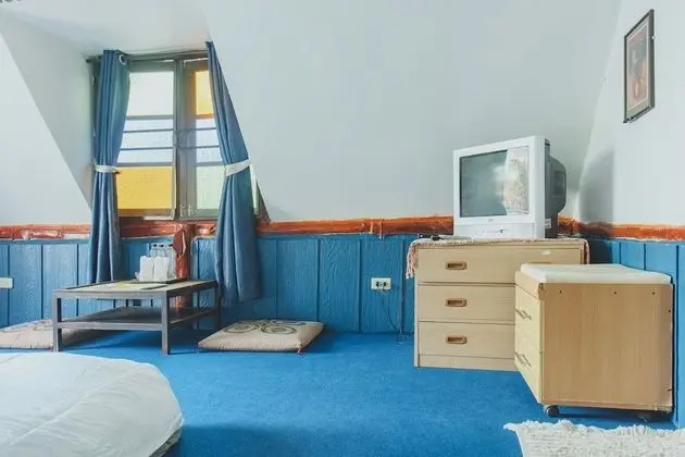 Standard Double Room (Private Bathroom)