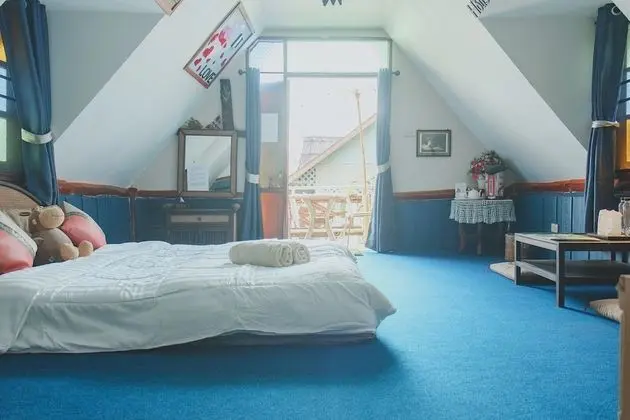 Standard Double Room (Private Bathroom)