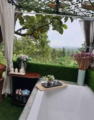 Superior King Room with AC