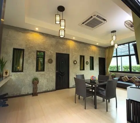 Family Room 1