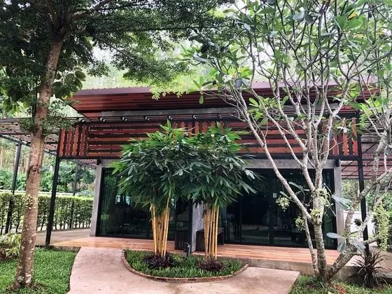 Family Room 2