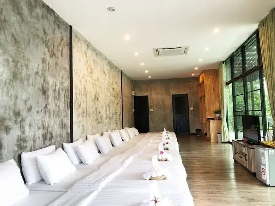 Family Room 3
