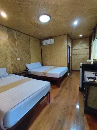 Üç Kişilik Oda, Balkon, Bahçeli