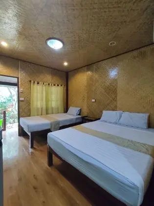 Üç Kişilik Oda, Balkon, Bahçeli