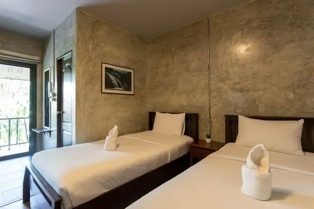 Standard Twin Room