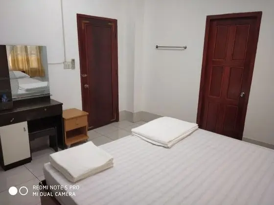 3 Bedrooms Apartment