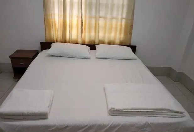 3 Bedrooms Apartment