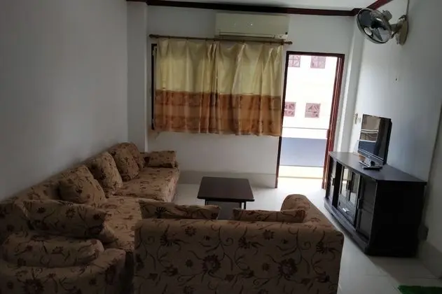 3 Bedrooms Apartment