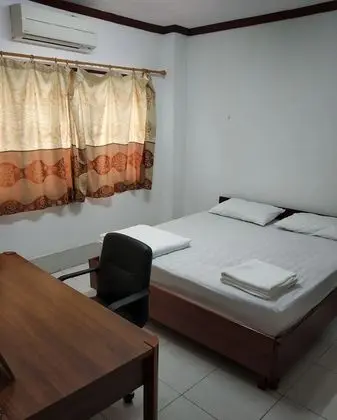 3 Bedrooms Apartment