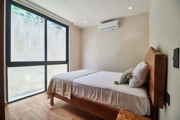 Apart Daire, Birden Çok Yatak Odası (Building with 6 Apartments - 13 Bedrm)
