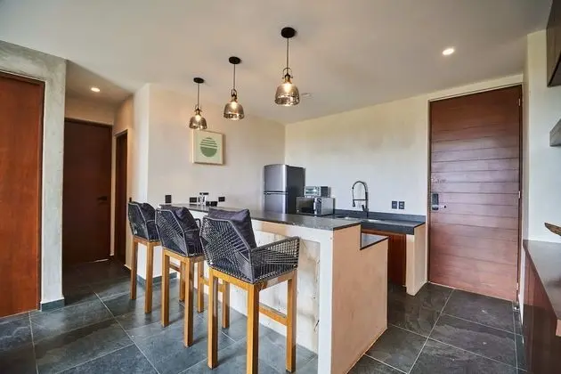 Apart Daire, Birden Çok Yatak Odası (Building with 6 Apartments - 13 Bedrm)