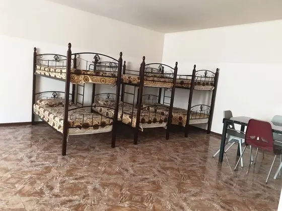 Ortak Ranzalı Oda, Sadece erkekler için, Ortak Banyo (10 Beds)