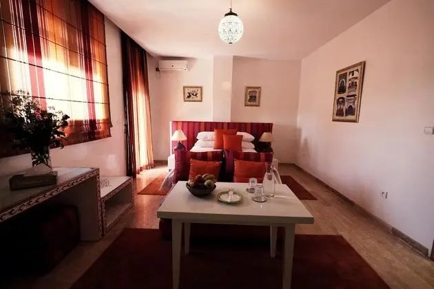 Tek Büyük Yataklı Oda (Menara)