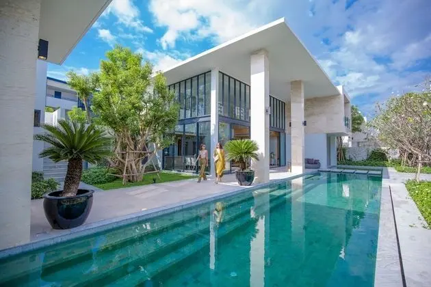 5 Bedroom Luxury Pool Villa