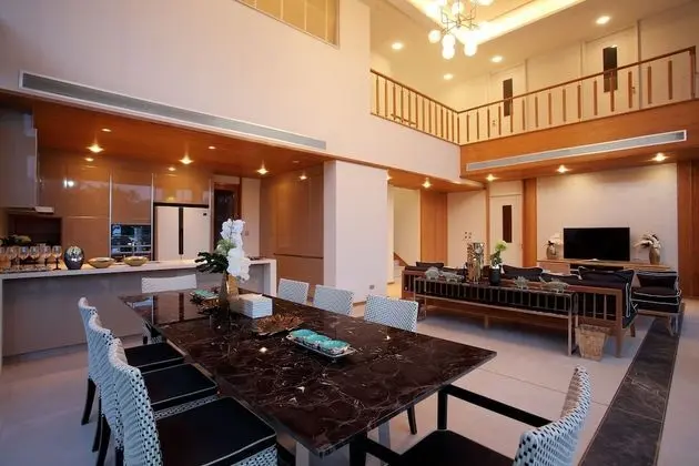 5 Bedroom Luxury Pool Villa